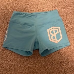 Born primitive shorts XS GUC